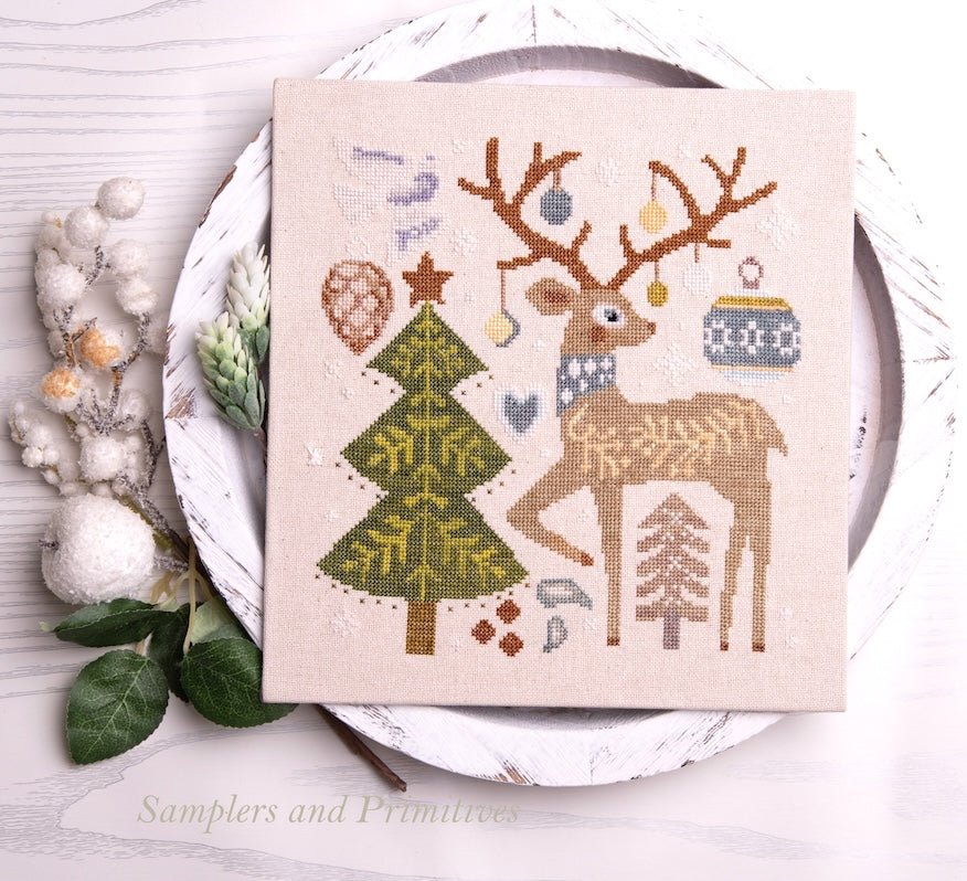 Festive Reindeer pattern by Samplers and Primitives