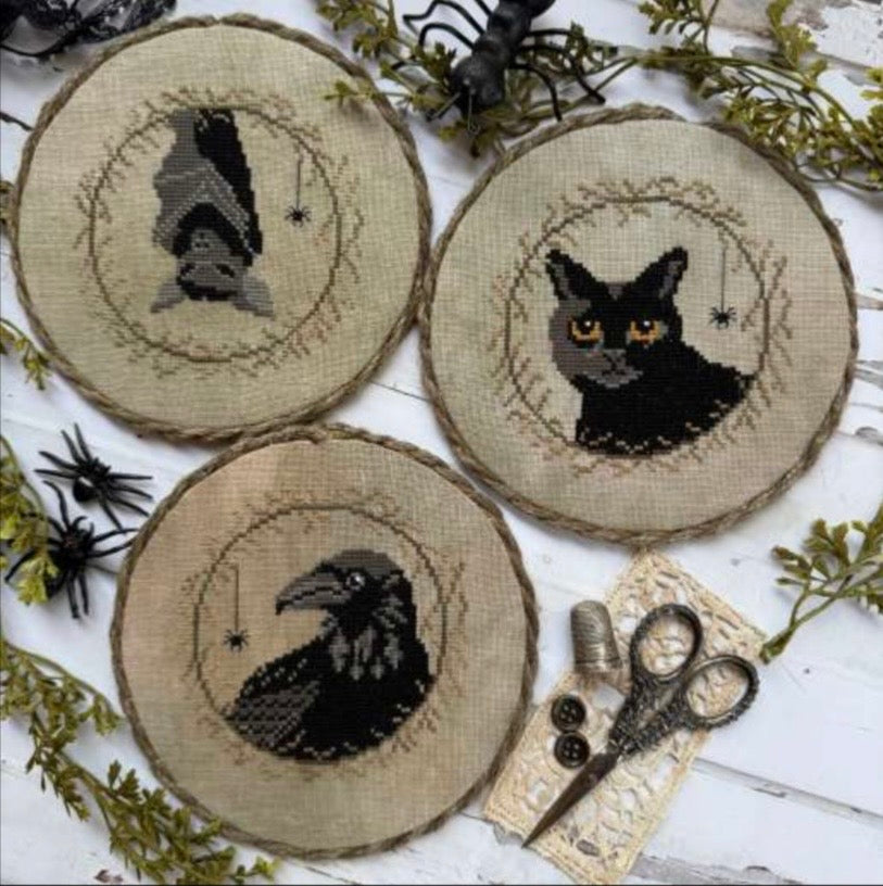 Halloween Animals Trio pattern by Puntini Puntini