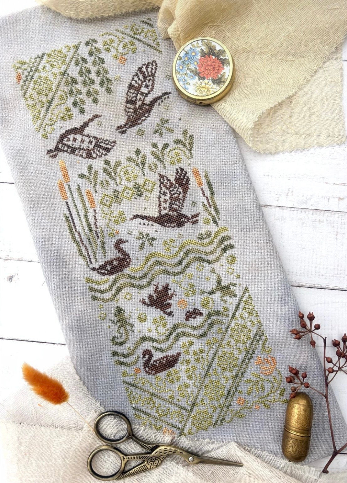 Wild Goose Chase pattern by Quaternion Creations