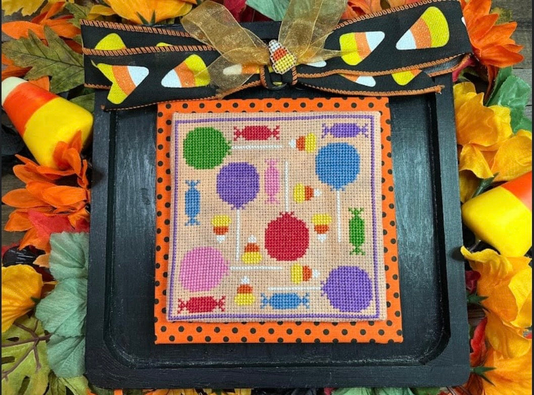 Switchables Candy - All Piled Up Series pattern by Ladybug Stitches