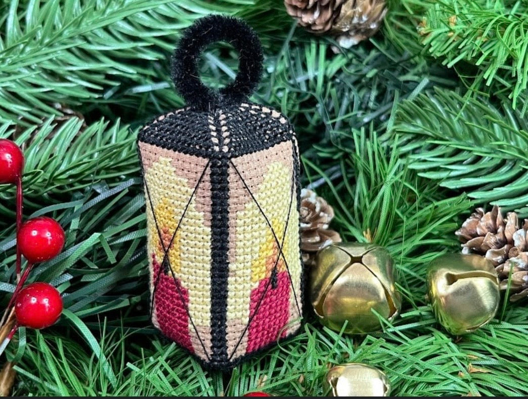 Christmas Lantern pattern by Ladybug Stitches