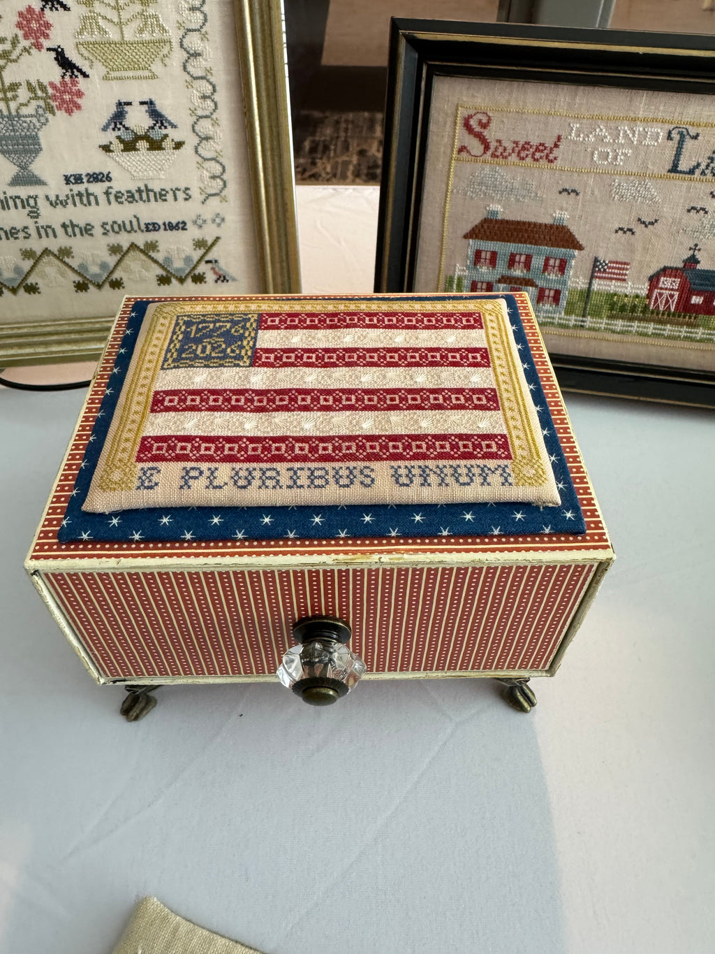 E Pluribus Unum pattern by Violets & Sunshine
