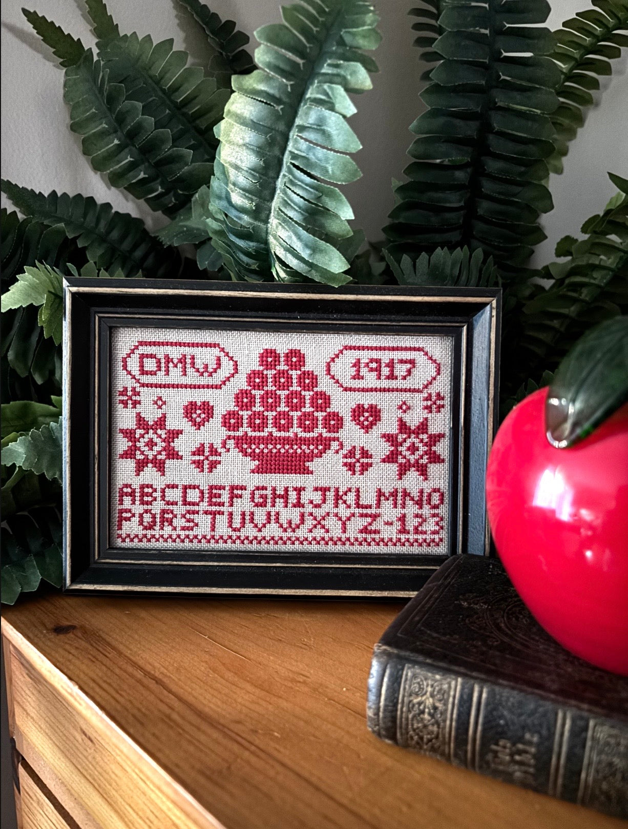 DMW1917 pattern by Darlene D’Eon Designs