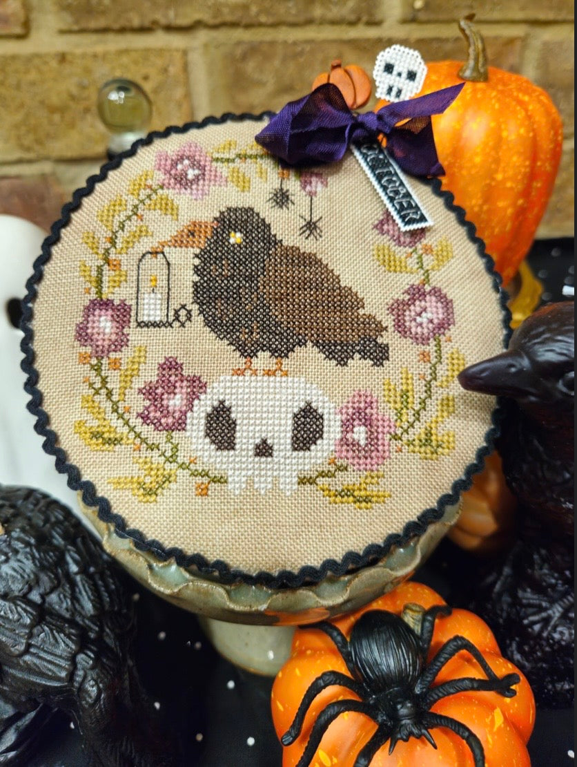 Pin Drum Shorties Month # 10 Crow pattern by Quaint Rose Needlearts
