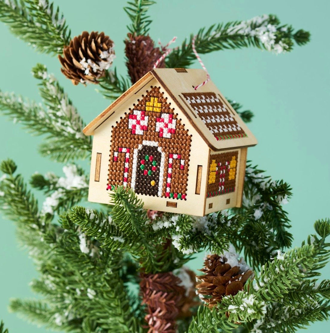 3D Gingerbread House Kit by Canadian Stitchery