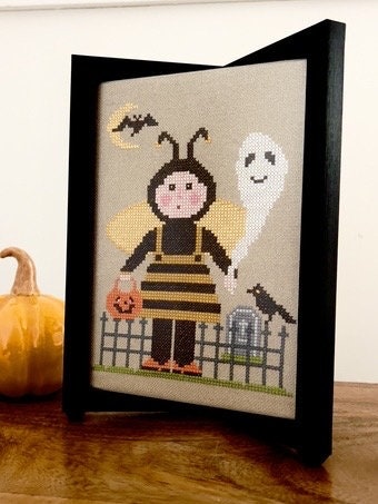 Bee and Boo pattern by December Stitches