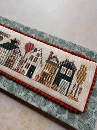 Thankful Tiny Town pattern by Heart in Hand Needleart