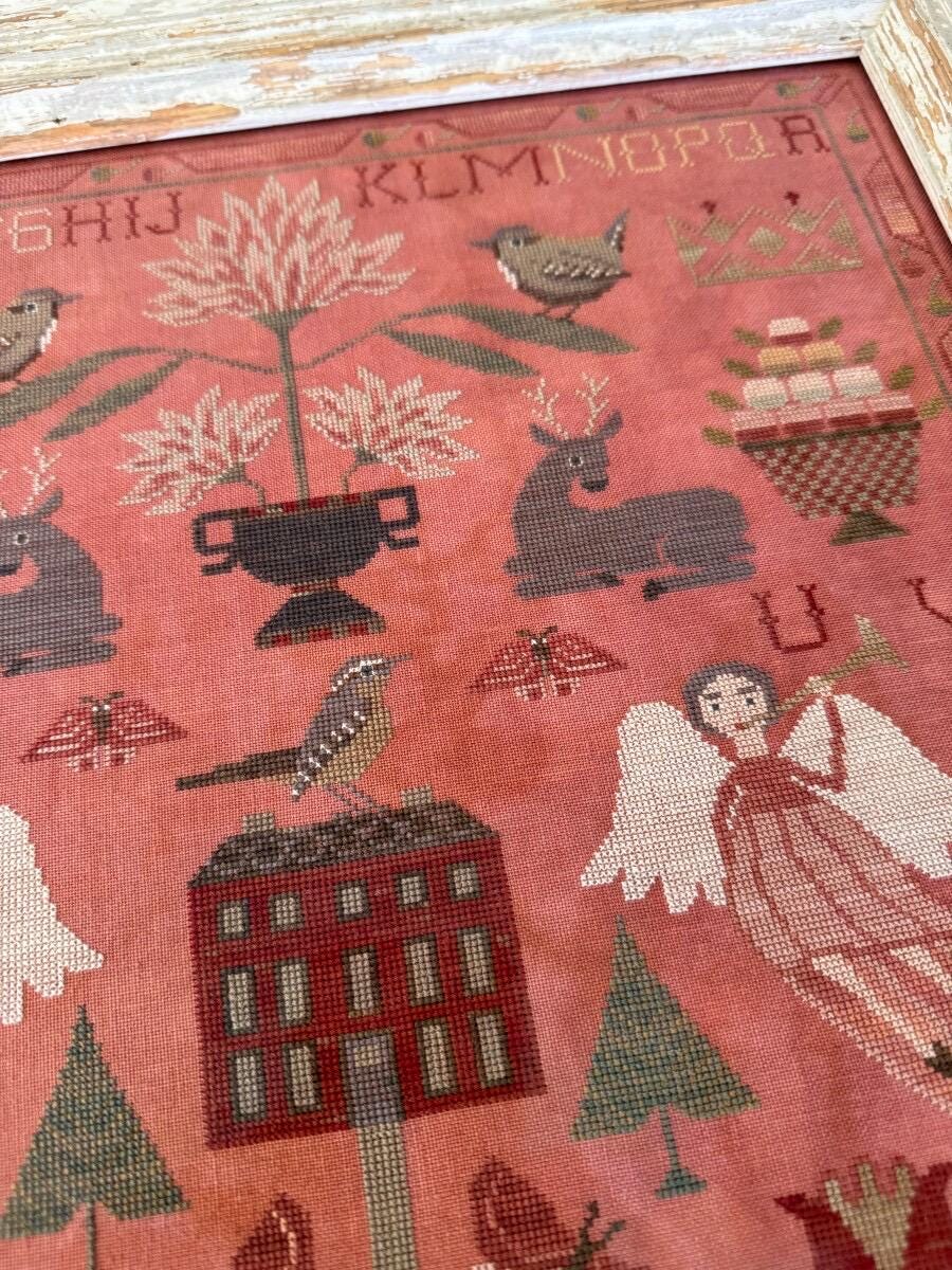 Wren Sampler pattern by Teresa Kogut