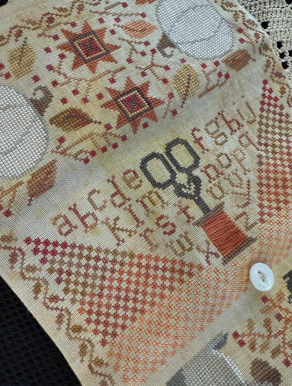 Autumnal Sewing Roll pattern by Teresa Kogut Creative Whims Art and Needleworks