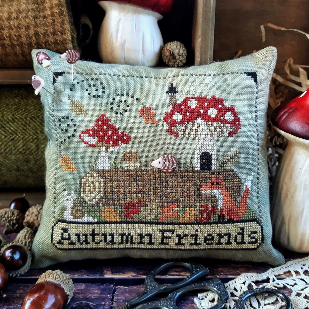 Autumn Friends Pattern or Pin Set by Puntini Puntini