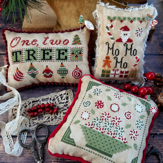 Christmas Trio 2023 Pattern or Pin Set by Puntini Puntini