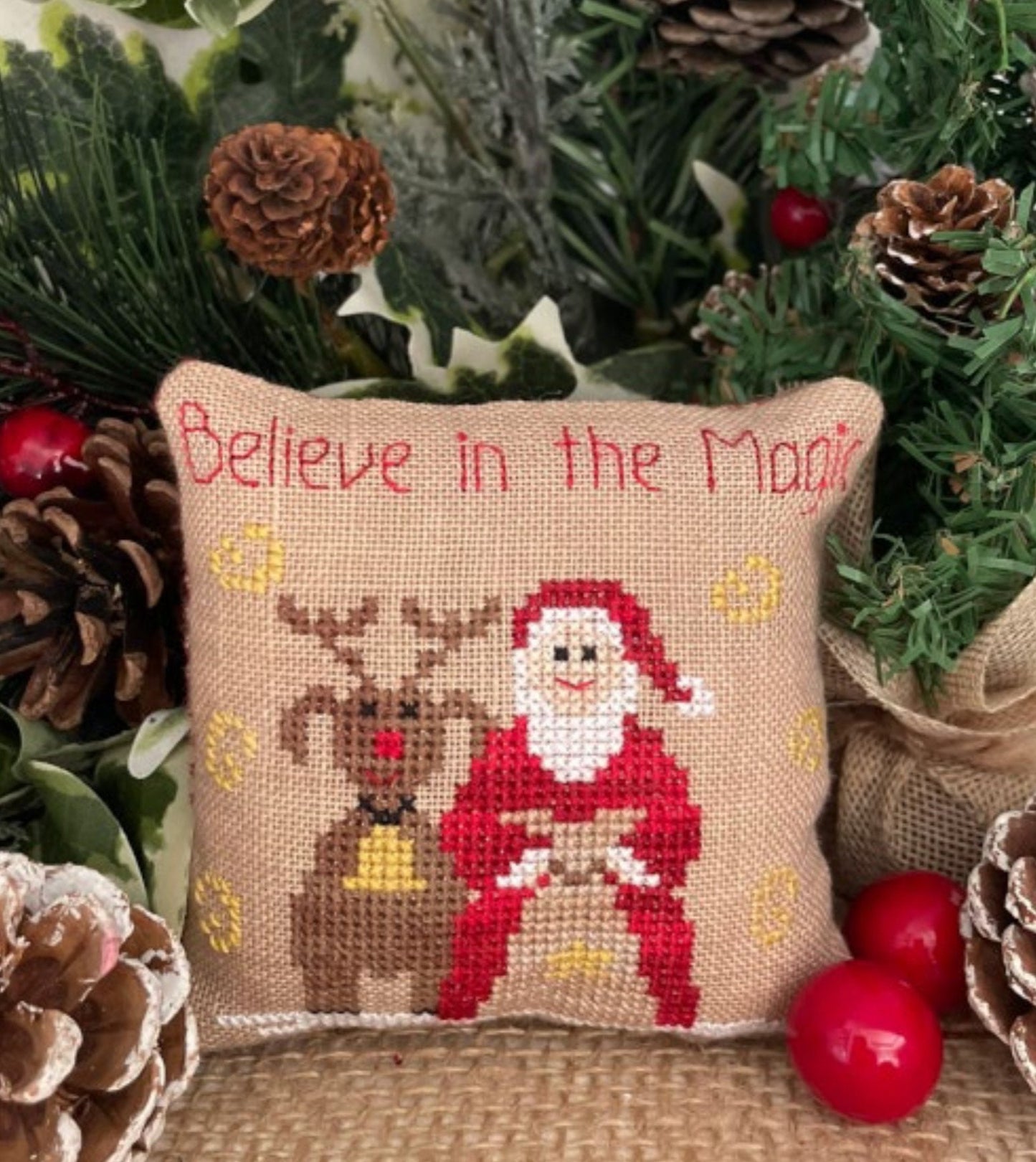 Believe in the Magic The Spirit of Christmas series pattern by Mani di Donna